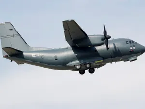 Președintele Nicușor Dan a plecat la Summitul B9 cu un avion militar folosit a stigerea incendiilor - Foto: Profimedia Images (imagine cu rol ilustrativ)