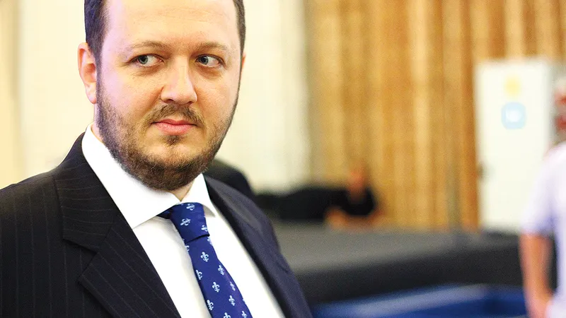 Adrian Papahagi