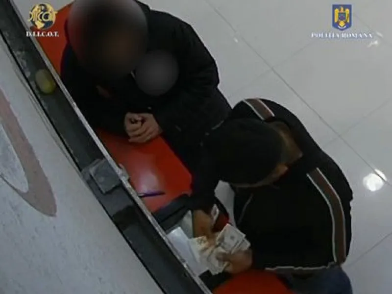 Escrocherie cu bancnote de 50 $. Escrocii le-au plasat în România. DIICOT încearcă să le recupereze - Foto: DIICOT- Poliția Română