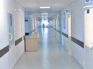 Un spital din România stă închis de 10 ani din cauza lucrărilor. Pacienții tot așteaptă - Foto: Arhiva