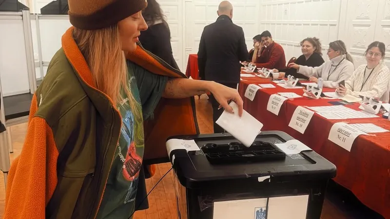 Delia revoltată după ce Călin Georgescu a făcut declarații scandaloase despre femei. Cu cine va vota: FOTO - Instagram(imagine cu rol ilustrativ)