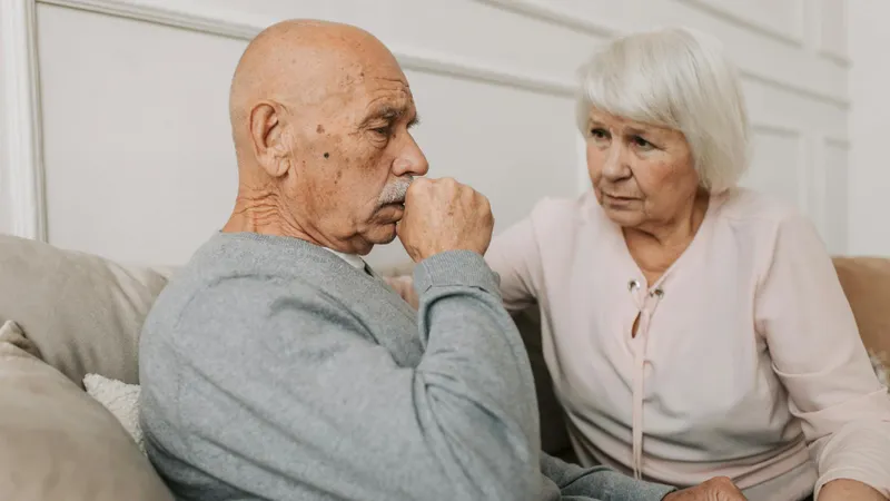 Cine sunt pensionarii ce rămân cu mii de lei mai puțin după recalculare? Ce se întâmplă cu pensia ? - Foto: Pexels / Vlada Karpovich
