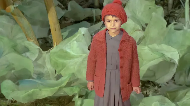 Recunoașteți personajul? Fetița care a dispărut de pe ecrane după ce a jucat în filmul copilăriei - FOTO: Playtech / imagine cu caracter ilustrativ