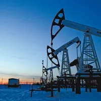 Pompe petroliere în Siberia. Petrolul şi gazele constituie 70% din exporturile totale rusești