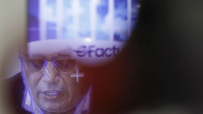 Încă o incompatibilitate existentă în e-Factura. Cum încearcă statul să o rezolve - Foto: INQUAM PHOTOS / Octav Ganea