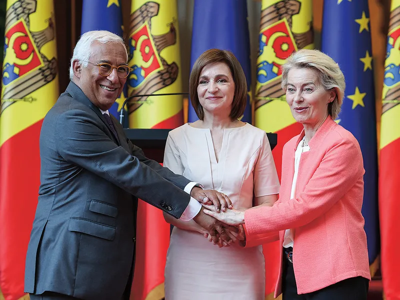 Conferință la Chișinău, 4 iulie 2025: președinta Republicii Moldova, Maia Sandu, președintele Consiliului European, Antonio Costa, și președinta Comisiei Europene, Ursula von der Leyen. Europa urmărește cu atenție alegerile din Republica Moldova