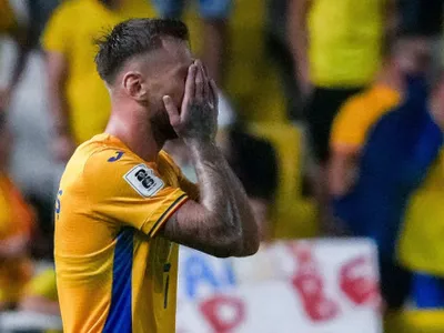 Ce lovitură: UEFA a anunțat câte etape de suspendare a primit Denis Drăguș, înainte de barajul pentru Mondial