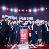 Viorica Dăncilă pe vremea când era premier și nu se întreba dacă cineva din PSD și-a permis să o facă  proastă Foto: Facebook