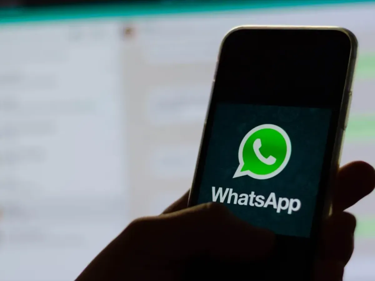 WhatsApp are o nouă funcție pentru protejarea intimității utilizatorilor. Cum o activezi? - Foto: Profimedia Images (Imagine cu rol ilustrativ)
