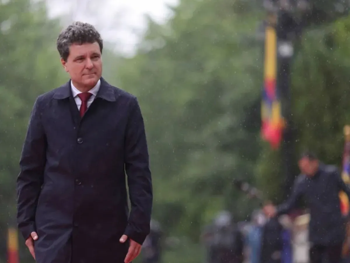 Nicuşor Dan a contestat la CCR Legea prosumatorilor. De ce a făcut acest lucru?