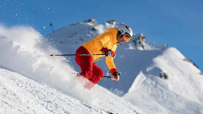 Pasionat de schi? Skipass-ul la Șureanu, „Poarta Raiului”, mai scump ca în Franța, Andorra, Austria - Foto: pexels.com/Volker Meyer - Imagine cu rol ilustrativ
