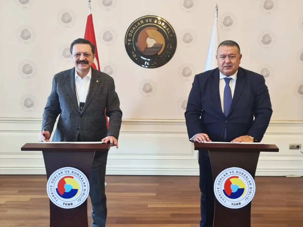 Președintele Camerei de Comerț și Industrie a României (CCIR), Mihai Daraban, și președintele Uniunii Camerelor și Burselor de Mărfuri din Turcia (TOBB), Rifat Hisarciklioglu, au semnat un nou Memorandum de Colaborare Foto: CCIR