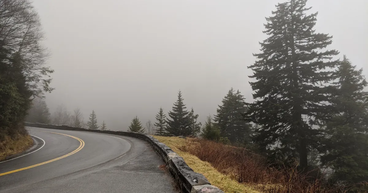 Cod galben de ceață în mai multe județe din țară. Atenționare pentru ...