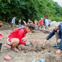 Un sit vechi de 6000 de ani a fost găsit în România și are o ceramică asemănătoare culturii chineze Foto facebook/Consiliul Județean Iași