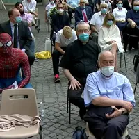 Spiderman la Vatican Foto: captură Youtube