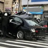 Urmărit de polițiști, un șofer a intrat cu mașina într-un stâlp, în centrul Capitalei. Foto: Facebook/ InfoTrafic București și Ilfov