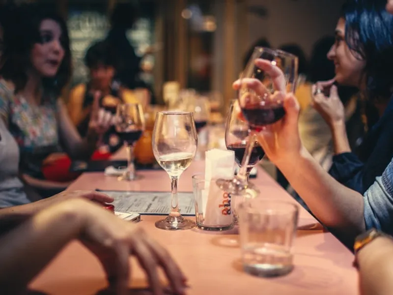 Mai multe cafenele și restaurante din Iași au cerut anularea ordinului de închidere/FOTO: Pexels