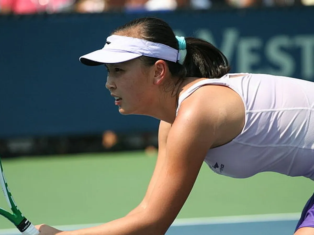 Tenismena chineză Shuai Peng, la US Open, în 2010 - Wikimedia/Robbie Mendelson/CC BY-SA 2.0