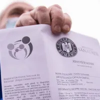 Persoanele care vor avea nevoie de dovadă de vaccinare cu CNP vor putea cere o astfel de adeverință de la INSP/FOTO: Guvernul României