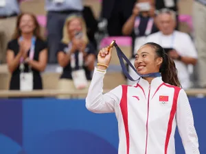 Qinwen Zheng, numărul 7 mondial, a câştigat medalia de aur la Jocurile Olimpice de la Paris - Foto: Profimedia Images