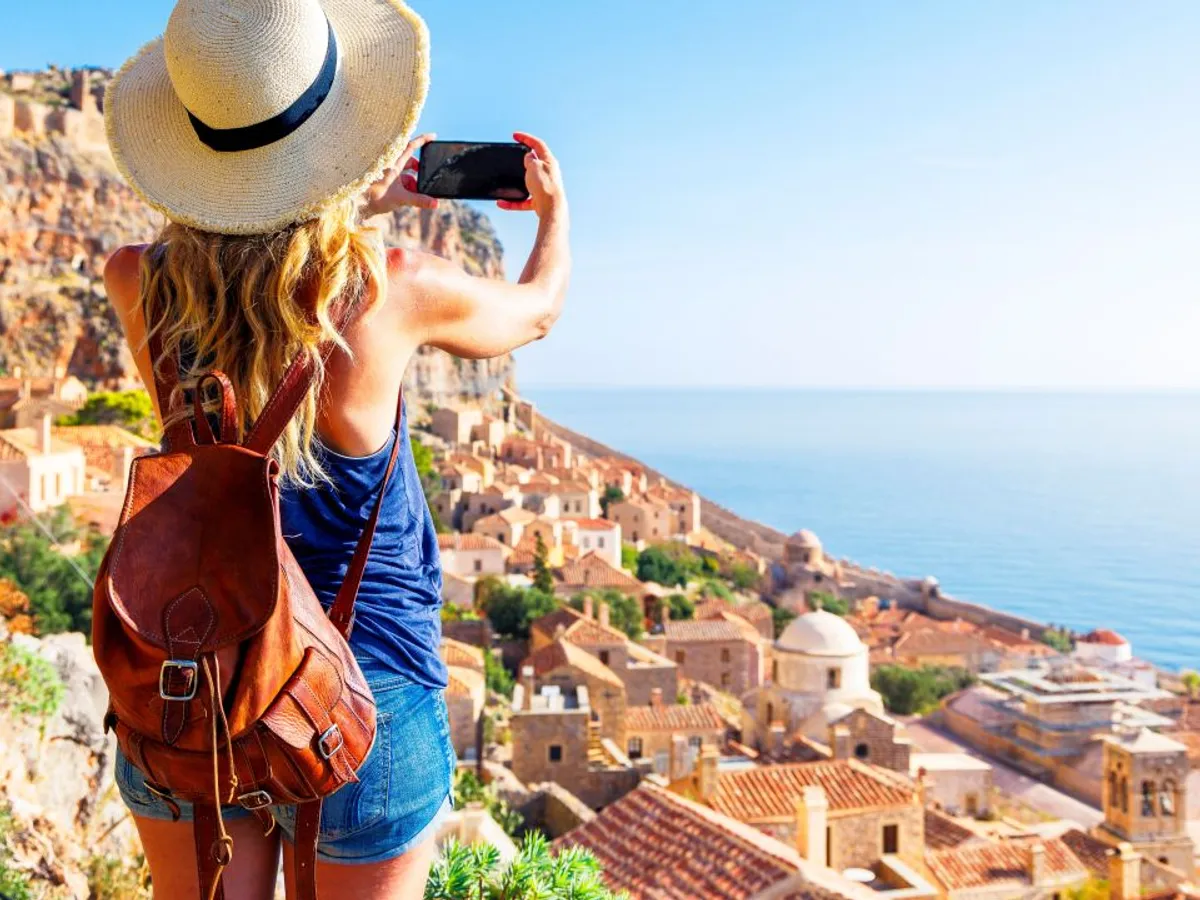 Sezonul turistic din Grecia amenințat: feriboturi mai scumpe și hoteluri goale din cauza conflictului