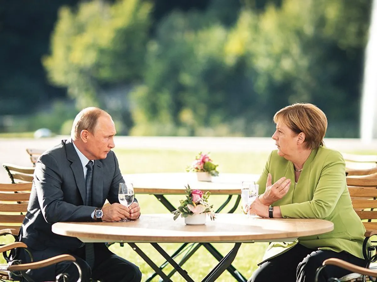 Cancelarul Germaniei, Angela Merkel, este unul din cei mai mari avocați ai intereselor economice ale Rusiei lui Vladimir Putin