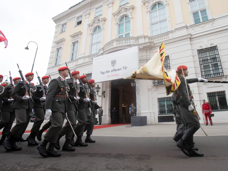 Refuzată în Schengen, România încalță armata Austriei și supără populația - Foto: Profimedia Images