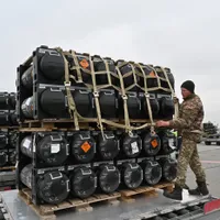 Armele pentru Ucraina vor fi livrate direct pe linia frontului împreună cu instructori - Foto: Profimedia Images (imagine cu caracter ilustrativ)