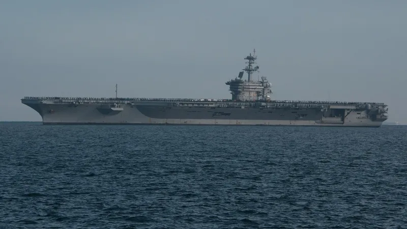 Portavionul nuclear USS George Washington înfruntă nave chineze în Pacific. Ce arsenal are -  Foto: profimediaimages.ro