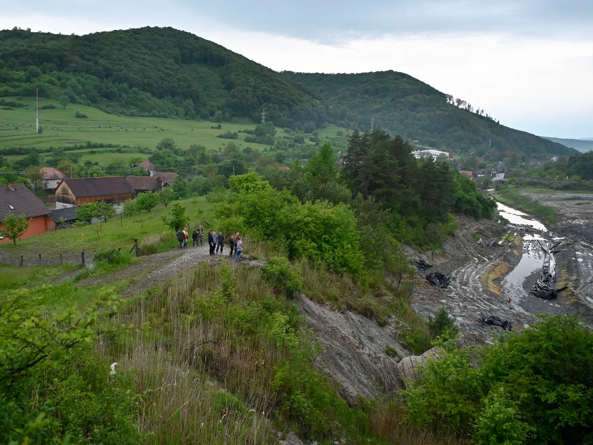 Raport devastator: 800 de baraje și 9.000 km de diguri nu au autorizație de funcționare în siguranță - Foto: INQUAM PHOTOS / Alex Nicodim