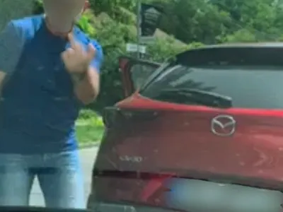 EXCLUSIV „Salariu de excelență” de la șefi pentru șefi. Polițist premiat după ce a șicanat o tânără în trafic