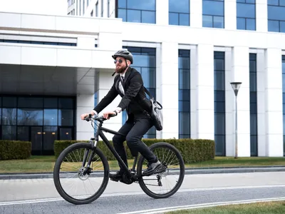 Românii, obligați să aibă asigurare pentru trotinetele și bicicletele electrice. Legea RCA, adoptată - Foto: Freepik (Imagine cu rol ilustrativ)