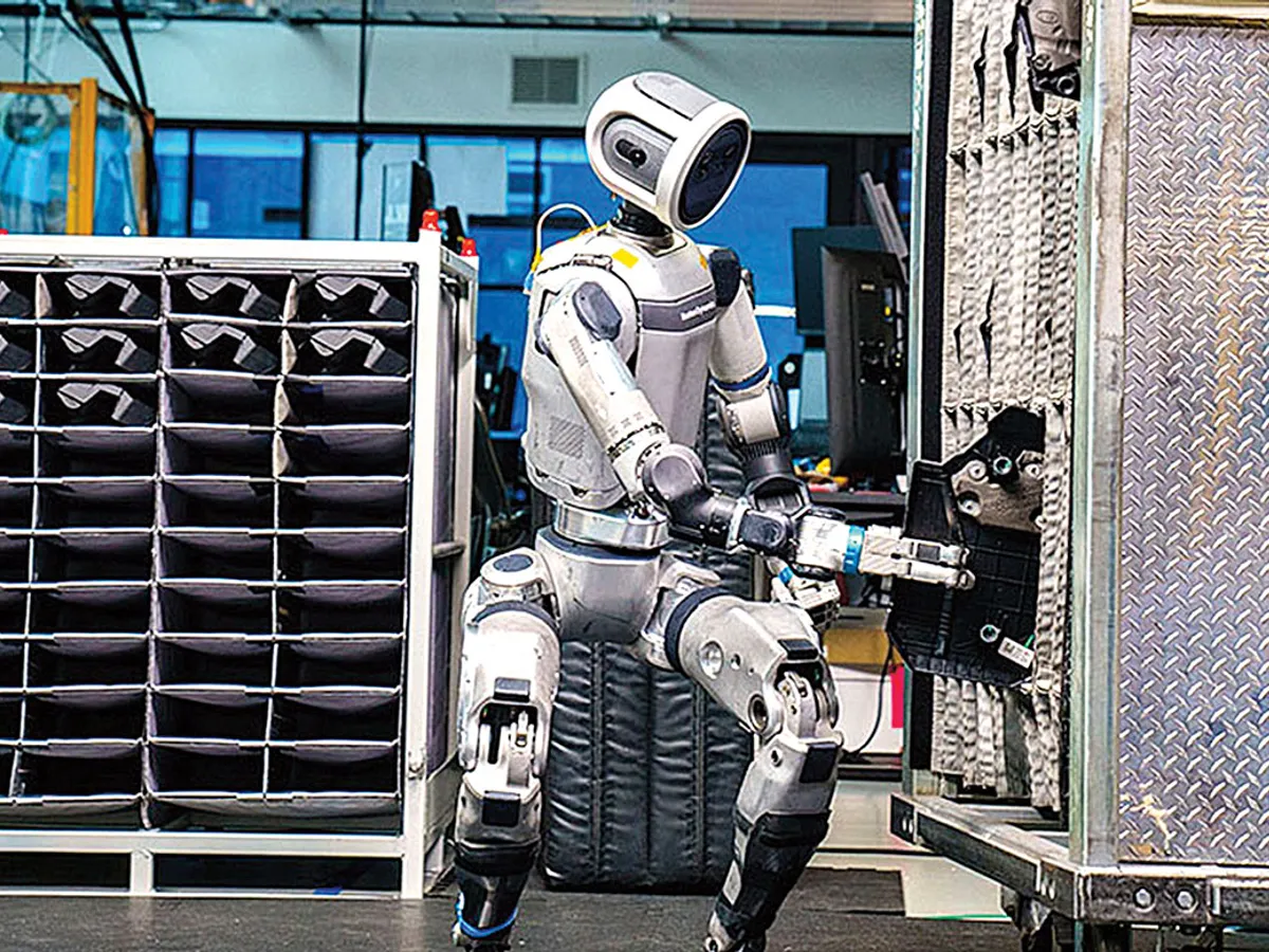 Hyundai a cumpărat Boston Dynamics și își dezvoltă „in-house“ roboți umanoizi