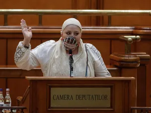 Diana Șoșoacă, în Parlament. Sursa: Inquam Photos - George Călin