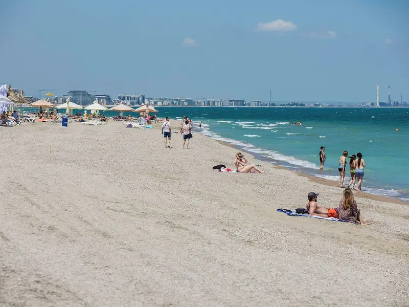 Anomalie pe litoralul românesc. Mamaia devine mai ieftină decât Eforie sau Costinești/FOTO: Inquam Photos / Costin Dinca