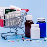 Pastilele pentru dureri de cap și infecții vor dispărea din farmacii. Stocurile vor fi 0 în curând Foto: Freepik (fotografie cu caracter ilustrativ)