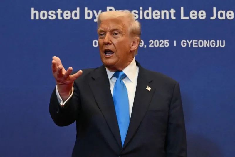 Donald Trump, în timpul unui dineu oferit de preşedintele Coreei de Sud - Foto: Profimedia Images