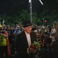 Mihai Șora a împlinit 102 ani și continuă să iasă la protestele de stradă. Foto Inquam Photos/Octav Ganea