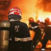 Incendiu la rafinăria Lukoil din Ploieşti. Populaţia a fost avertizată prin mesaj Ro-Alert/FOTO: Facebook/IGSU