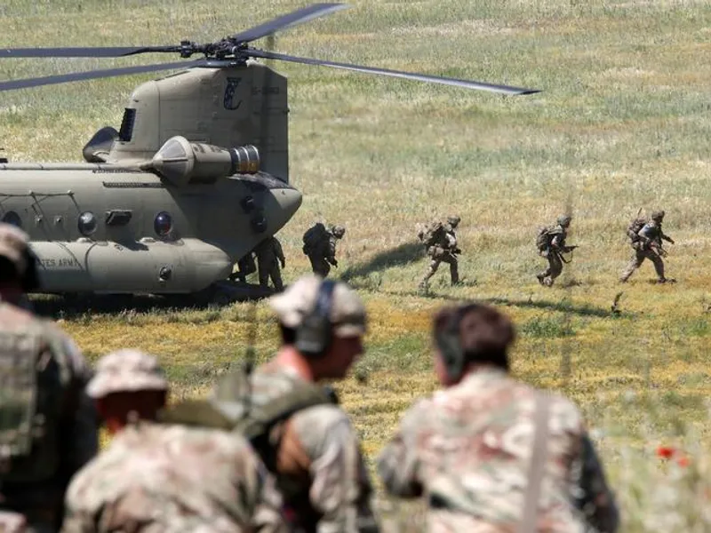 România mai are până să atingă standardele occidentale în domeniul militar/ Foto: Profimedia Images