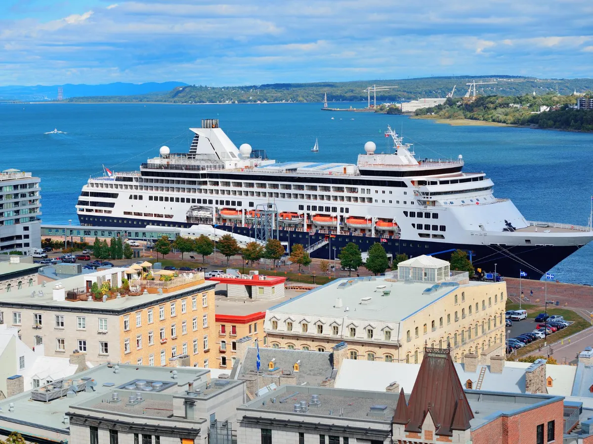 Croazierele câștigă teren în România. Sunt închiriate apartamente de lux la 22.000 €/noapte pe vapoare