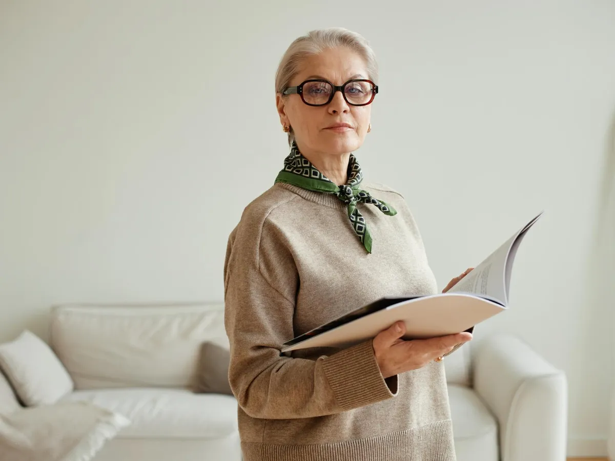 Pensionar interesat de pensii - Foto: Freepik