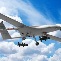 O dronă Bayraktar cumpărată din donațiile lituanienilor face prăpăd printre trupele ruse/FOTO: Twitter/Defence_IDA