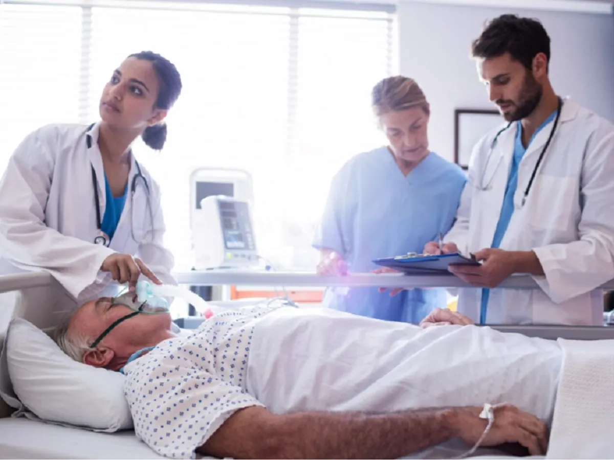 Medici și pacient - Foto: Freepik (rol ilustrativ)