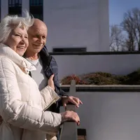 Pensionarii români din Germania vor avea pensie mai mare cu 55€. În România rămâne înghețată - Foto: Freepik.com (rol ilustrativ)
