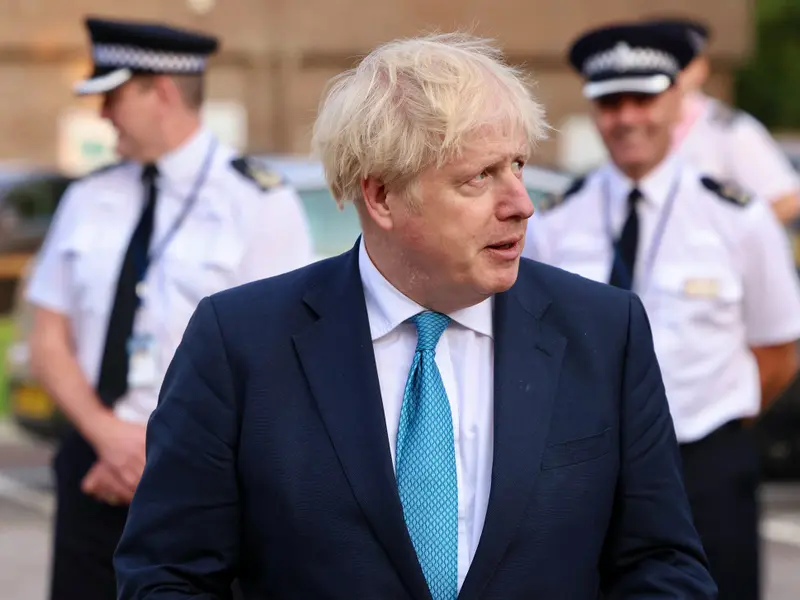 Marea Britanie a redus la șapte zile perioada de izolare pentru persoanele pozitive cu COVID-19/FOTO: Facebook/Boris Johnson