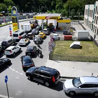 Rusia, în deficit major de combustibil. Oamenii se revoltă la benzinării, după zile de stat la cozi - Foto: Profimedia Images (imagine cu rol ilustrativ)