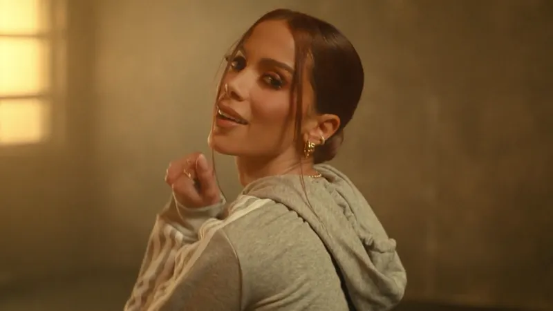 Anitta, primul artist din Brazilia care a ajuns în fruntea clasamentului global Spotify. / Foto: rollingstone.com