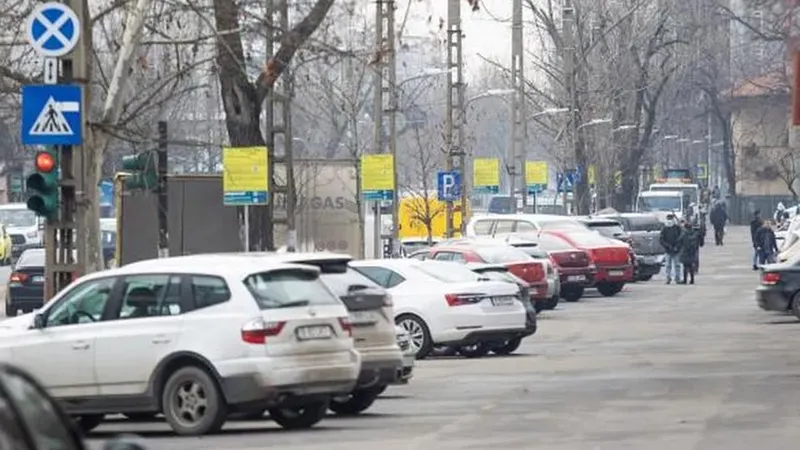Aleșii vor noi reguli de parcare în Sectorul 1: O singură mașină per gospodărie, 500 lei/an - Foto: INQUAM PHOTOS / Bogdan-Ioan Buda (Imagine cu rol ilustrativ)