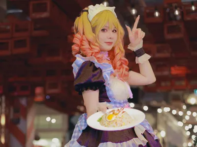 Chelneriţă într-un restaurant - Foto: Pexels/umeshu xu